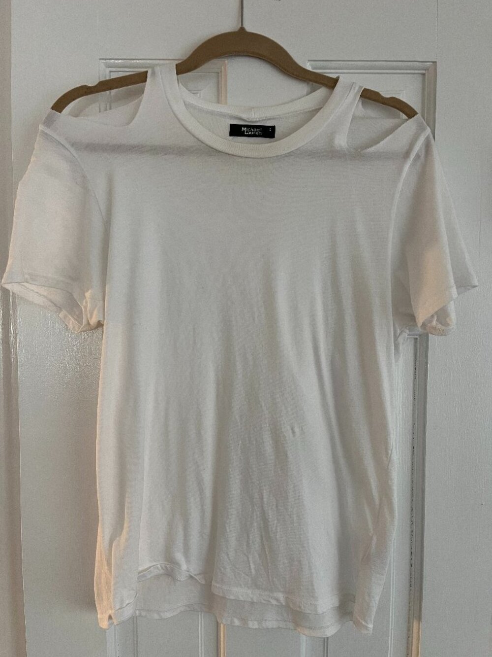 Michael Lauren White Cold Shoulder Cutout Tee - Size Small